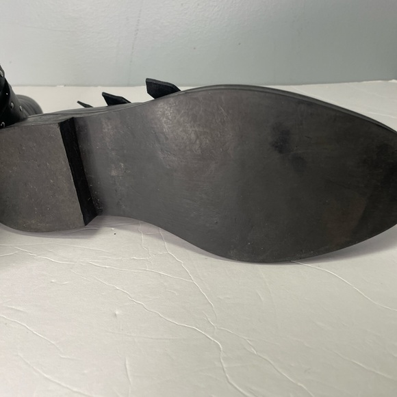 ASOS women’s triple buckle black leather ankle boots. Studded. Size 6 - Picture 5 of 8